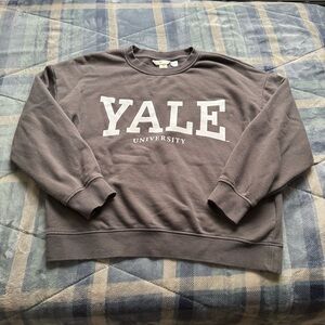 H&M Yale University Women's Sweatshirt